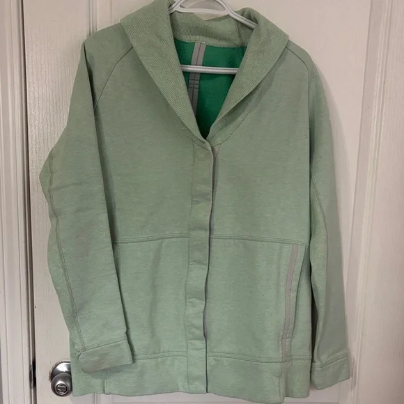 LULULEMON YIN TO MY YANG CARDIGAN SWEATER - Picture 2 of 7